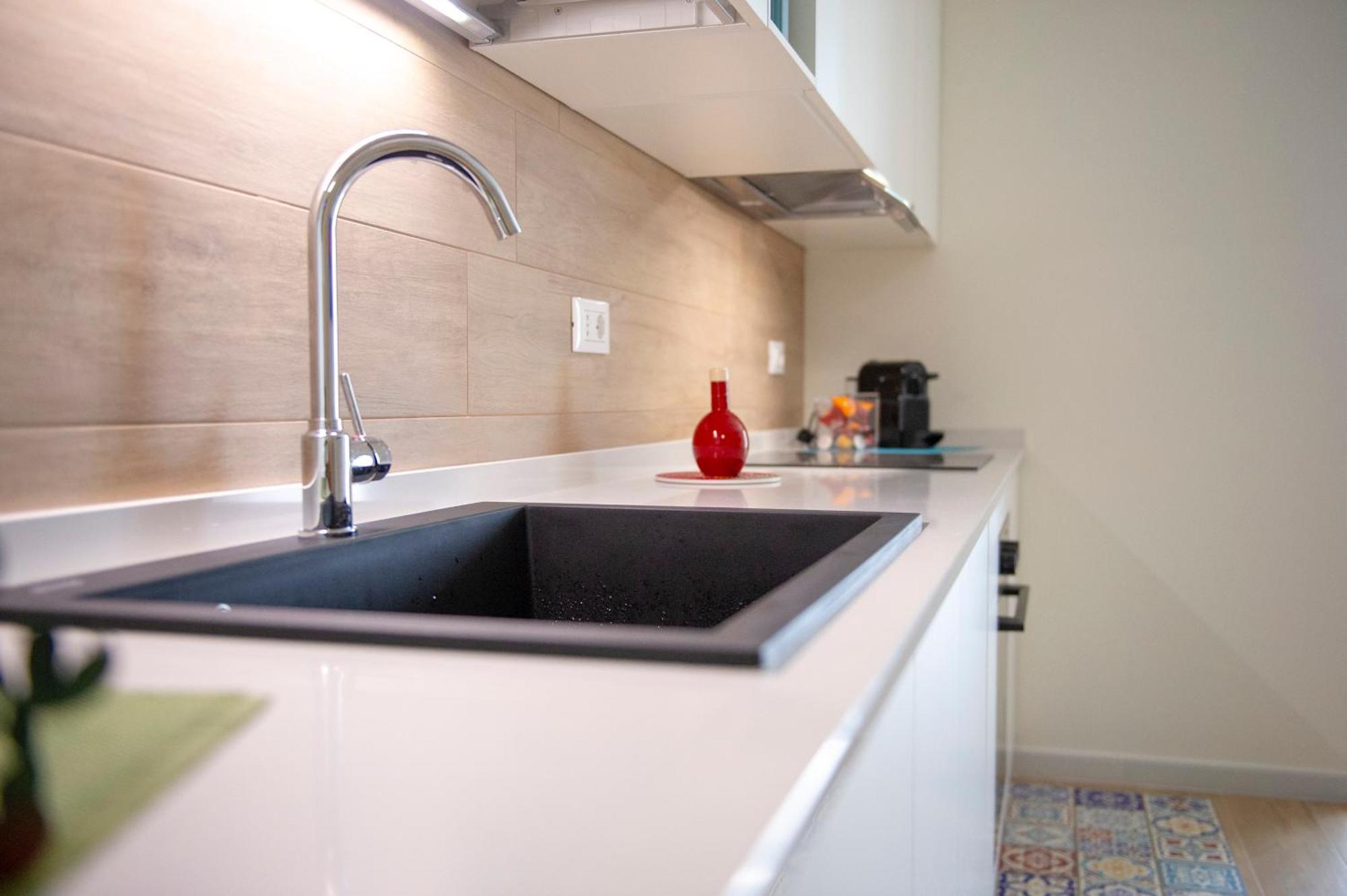 40 Apartment Монополи Екстериор снимка